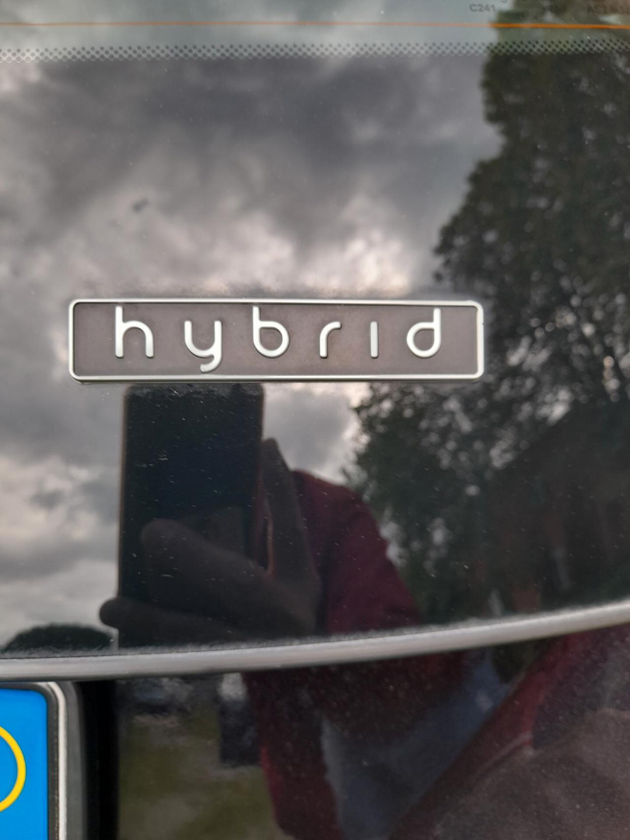 Lancia Ypsilon 1.0 Hybrid