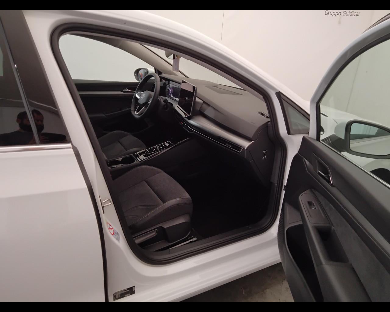 VOLKSWAGEN Golf VIII 2024 - Golf 1.5 tsi ehybrid Style 204cv dsg