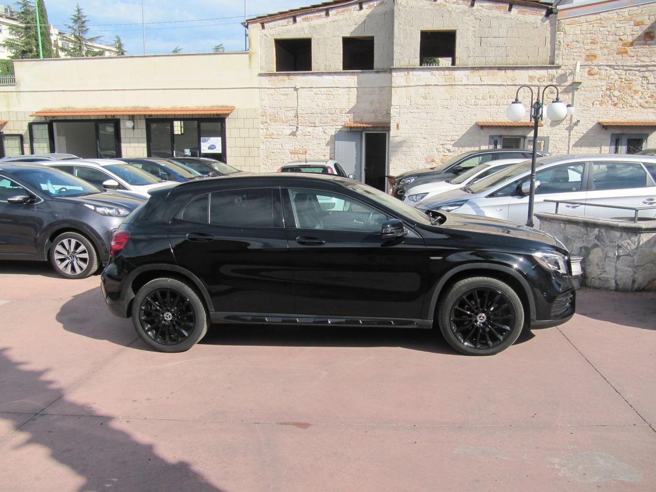 Mercedes-benz GLA 200 d Automatic Premium - tetto apribile