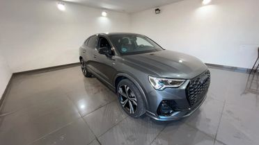 Audi Q3 SPB 35 TDI S tronic Identity Black