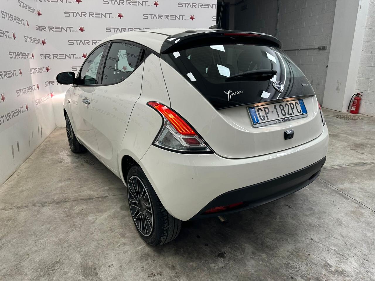 Lancia Ypsilon 1.0 FireFly 5 porte S&S Hybrid UnYca