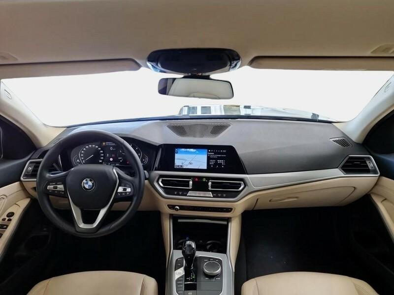BMW 320 48V Business Advantage Touring auto