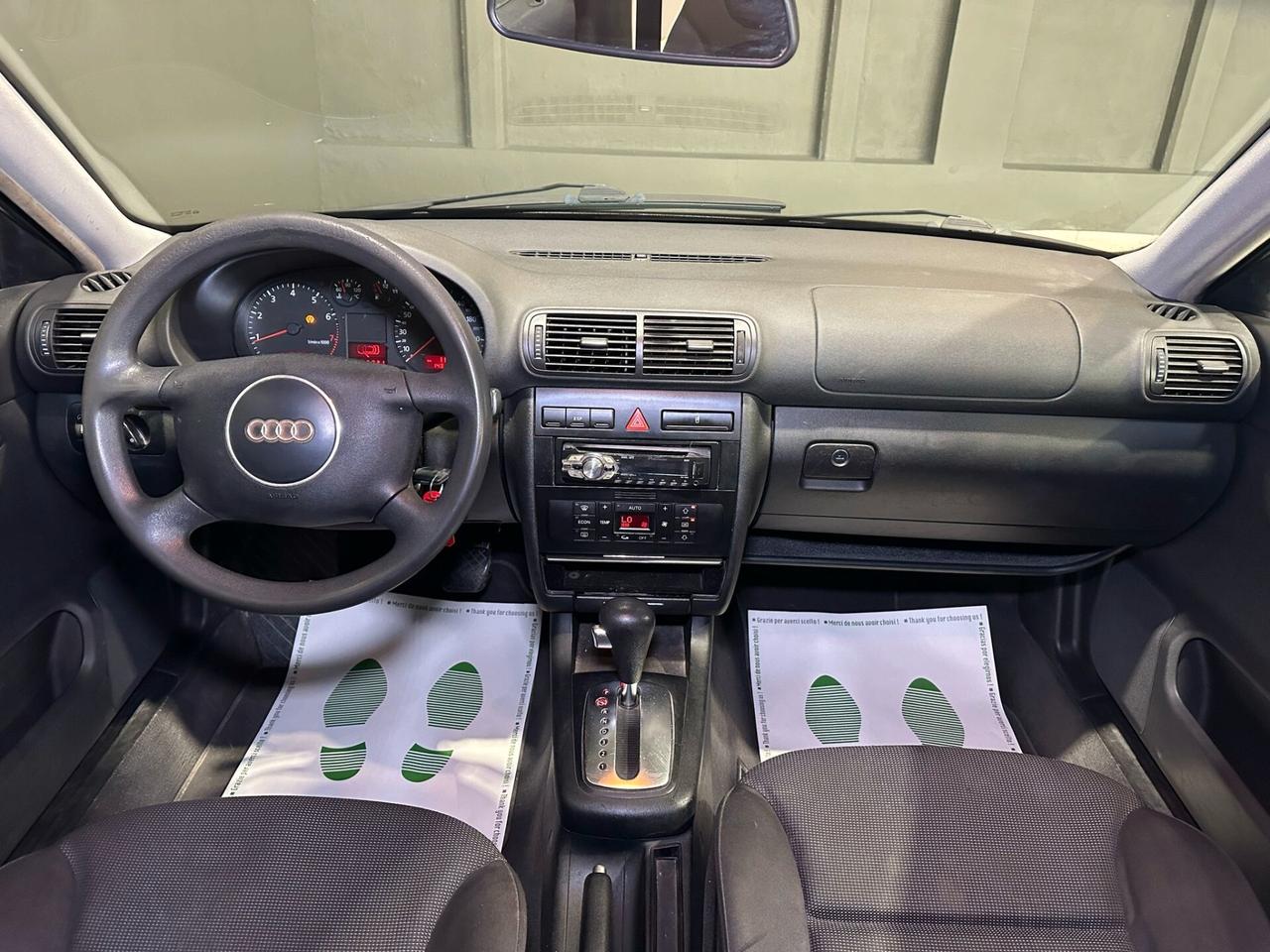 Audi A3 1.8 20V cat 5p. Ambiente