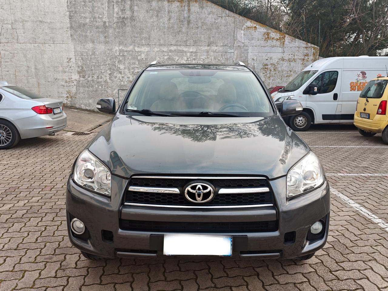 Toyota RAV 4 RAV4 2.2 D-4D 150 CV Luxury