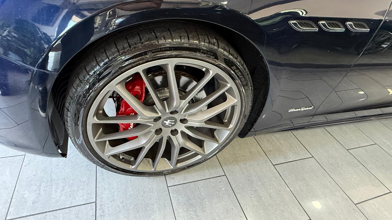 Maserati Ghibli V6 Diesel 275 CV Gransport