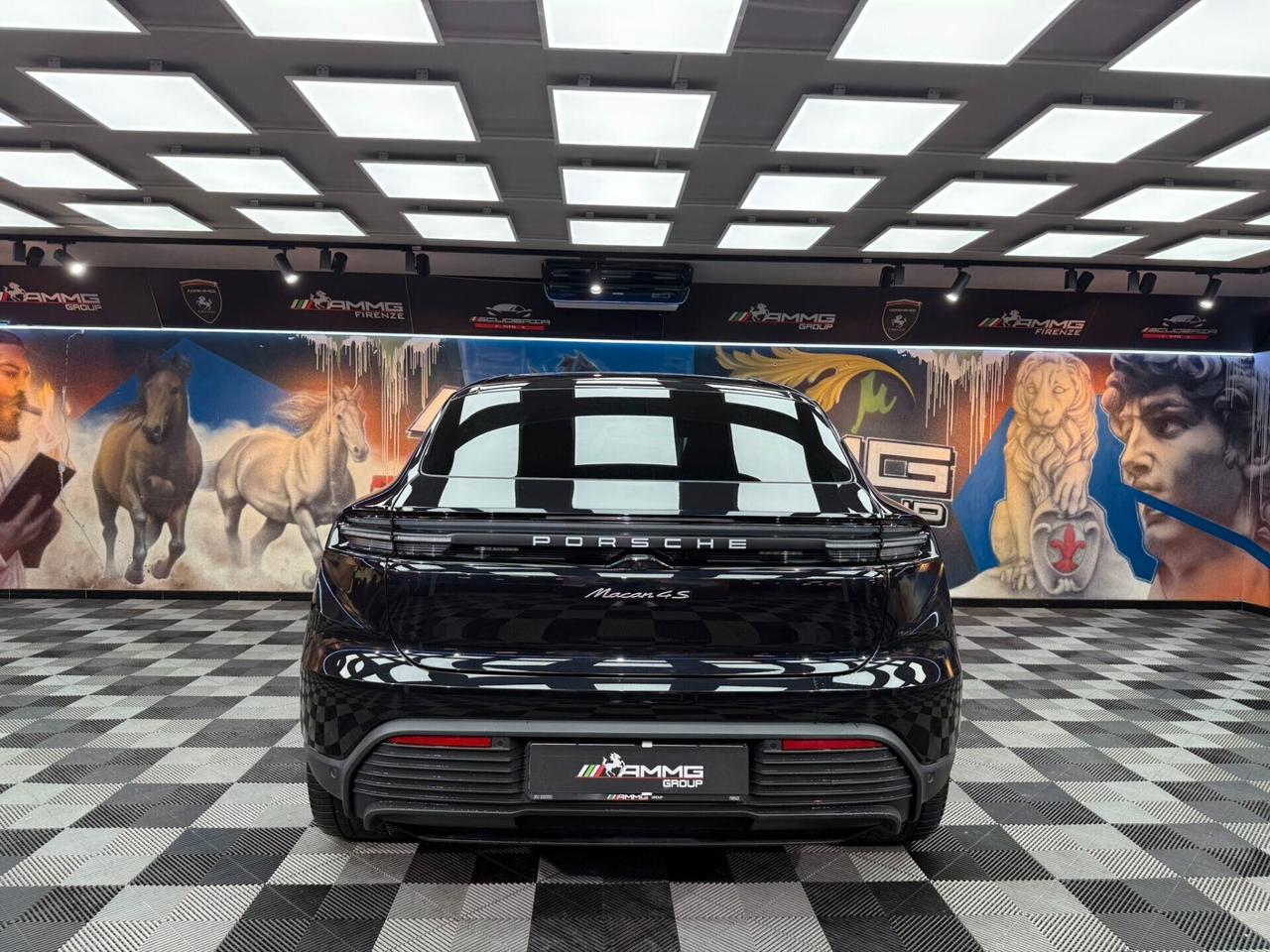 Porsche Macan 4S (810)
