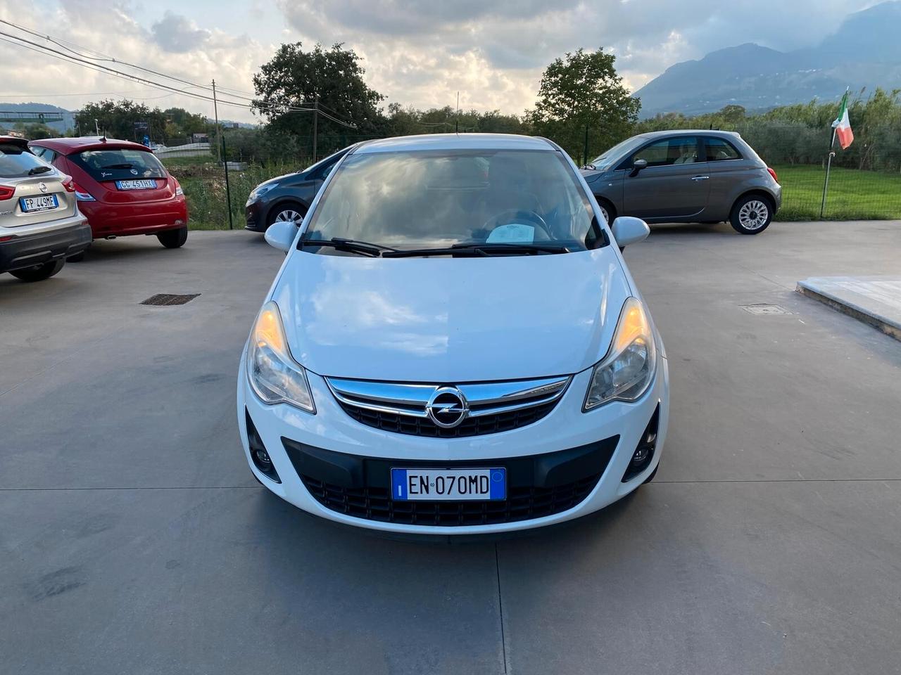 Opel Corsa 1.2 5 porte Elective