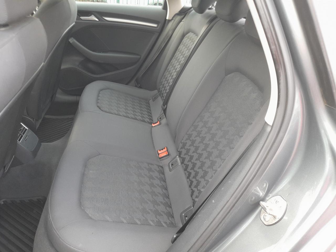 Audi A3 SPB 1.6 TDI ultra Attraction