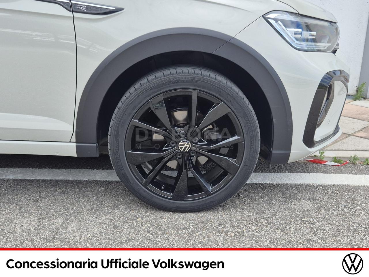 Volkswagen Taigo 1.0 tsi r-line 110cv