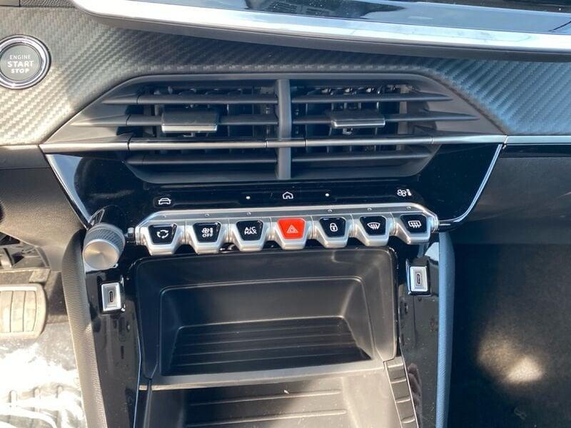 Peugeot 208 Allure Hybrid 110 e-DCS6 auto