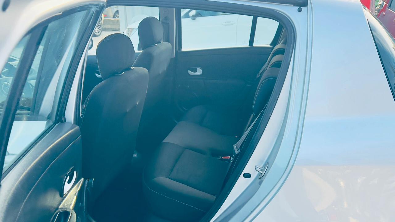 Renault Clio 1.2 16V 5 porte Live!