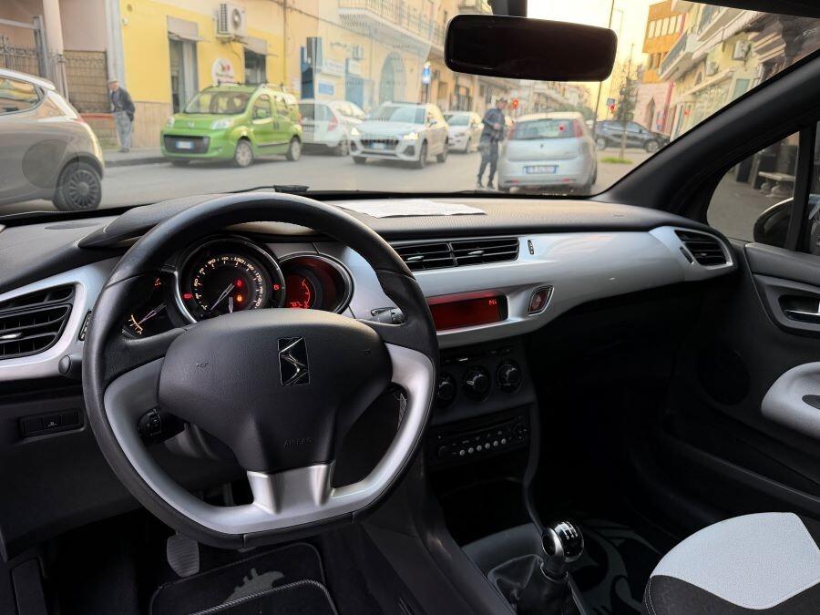 Citroen ds3 1.4 95cv chic certificata nuova italia