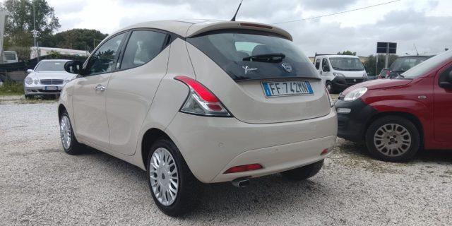 LANCIA Ypsilon 1.2 69 CV 5 porte GPL Ecochic Gold NEOPATENTATI