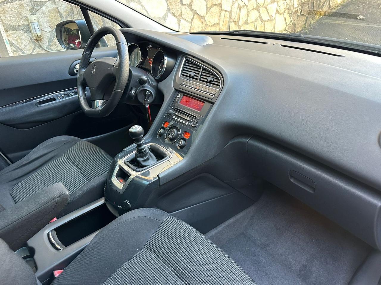 Peugeot 5008 1.6 VTi 120CV Tecno