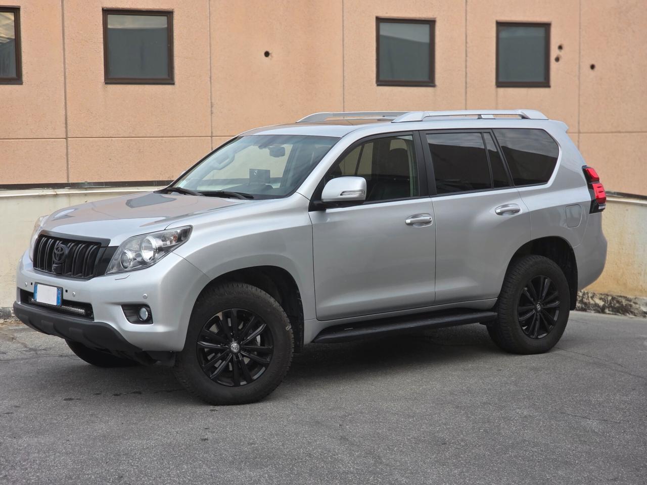 Toyota Land Cruiser V8 4.5 D4-D 7 posti