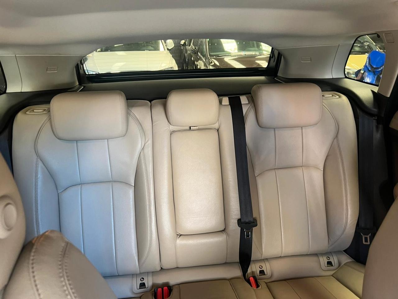 Land Rover Range Evoque KM0 20 TD4 180cv Aut 5p Dynamic