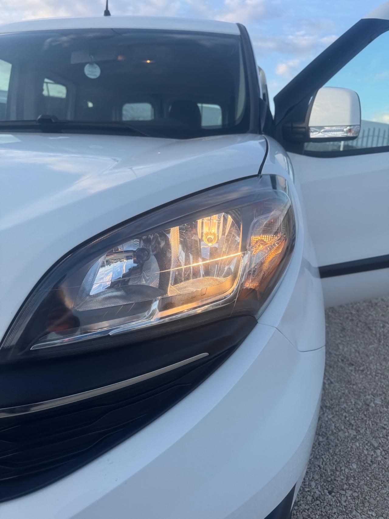 Fiat Doblò 1.6 MJT 120CV LOUNGE N1 5 POSTI