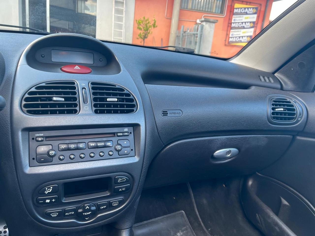 Peugeot 206 1.6 16V CC