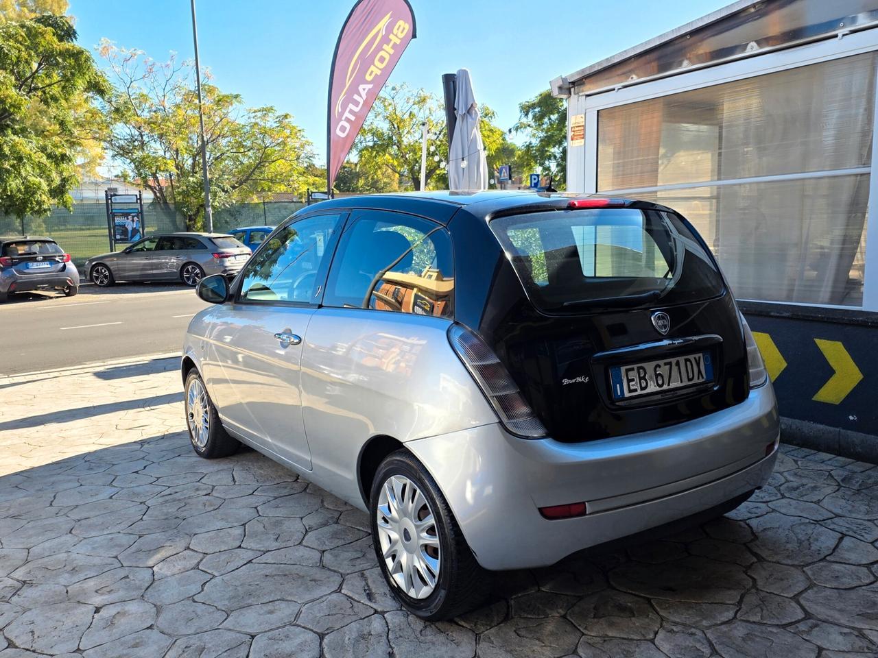 Lancia Ypsilon 1.2 2010 120.000 KM GARANZIA 12 M