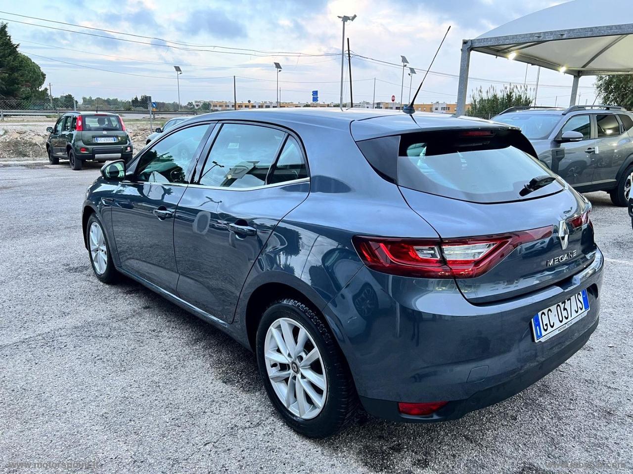 RENAULT Mégane Blue dCi 115 CV EDC Business