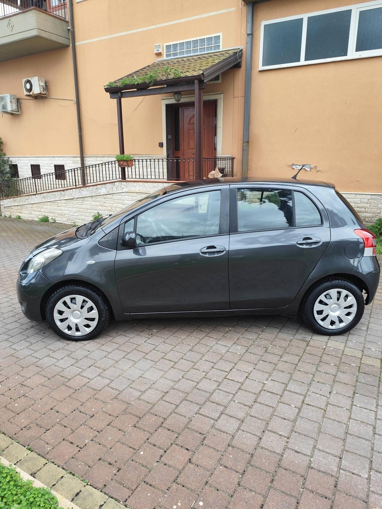 Toyota Yaris 1.3 5 porte M-MT Sol