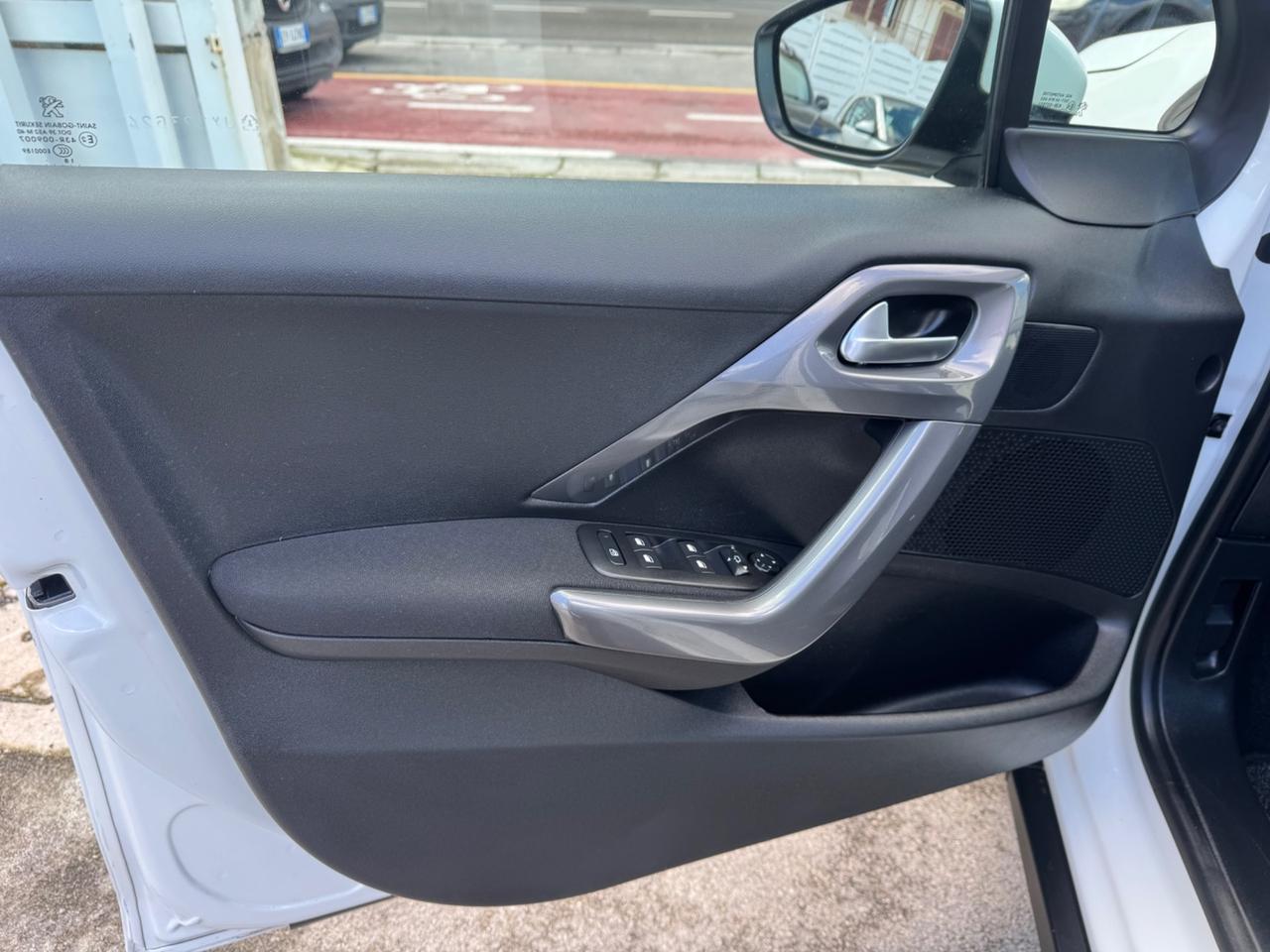 Peugeot 2008 1.5 DIESEL 100CV 2019