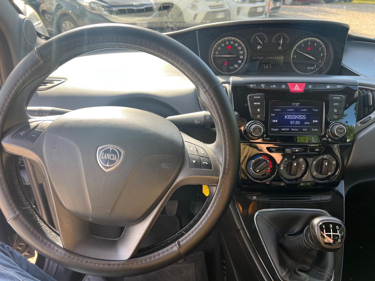 Lancia Ypsilon 1.2 Benzina Gold Permute Rate Neopatentati