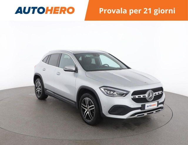 MERCEDES-BENZ GLA 200 d Automatic Sport