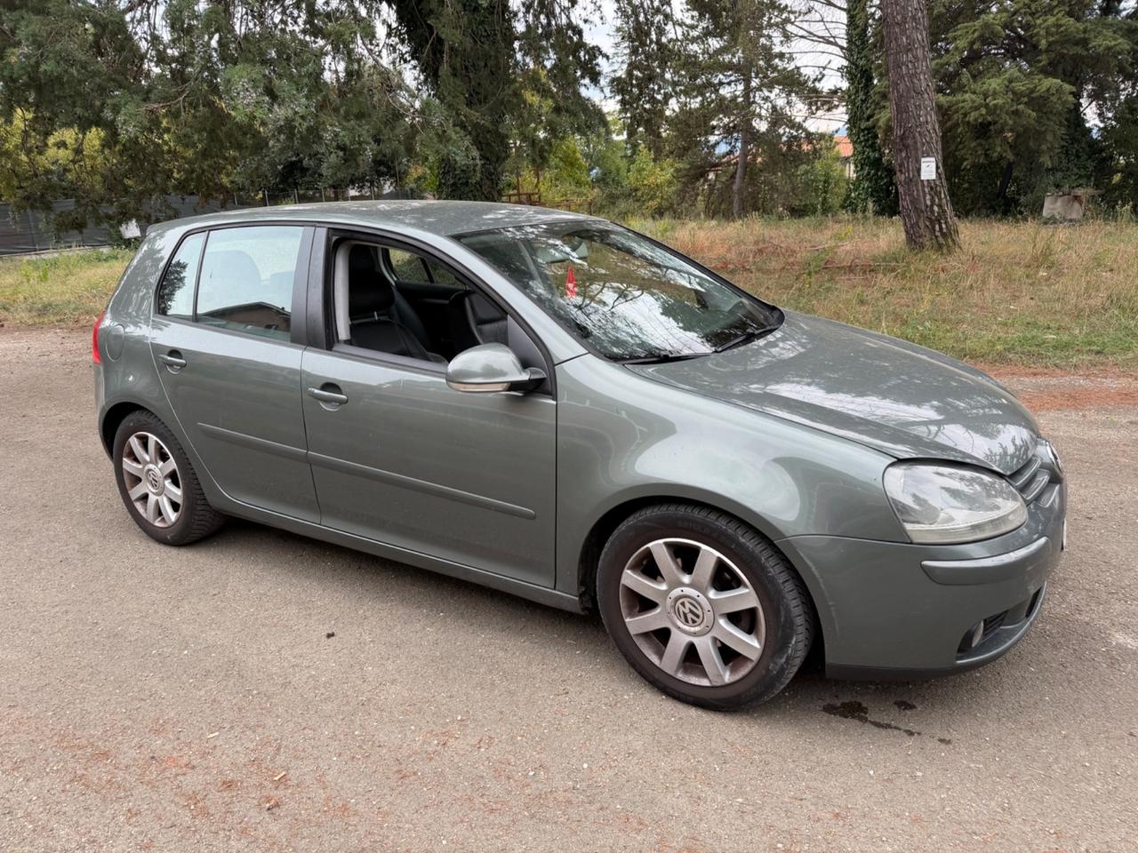 Volkswagen Golf 1.6 16V FSI 5p. Comfortline