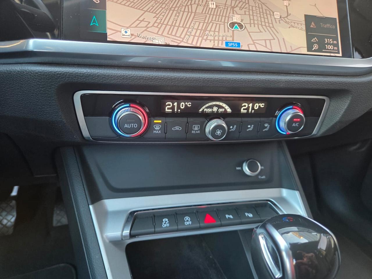 Audi Q3 35 TDI S tronic 150 cv Business