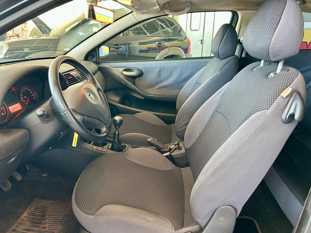 FIAT STILO COUPE' PER NEOPATENTATI *6 SPEED E TI SENTI SHUMY!*BENZINA1.4 16V 95CV* CLIMA + CERCHI IN LEGA + VETRI NERI*