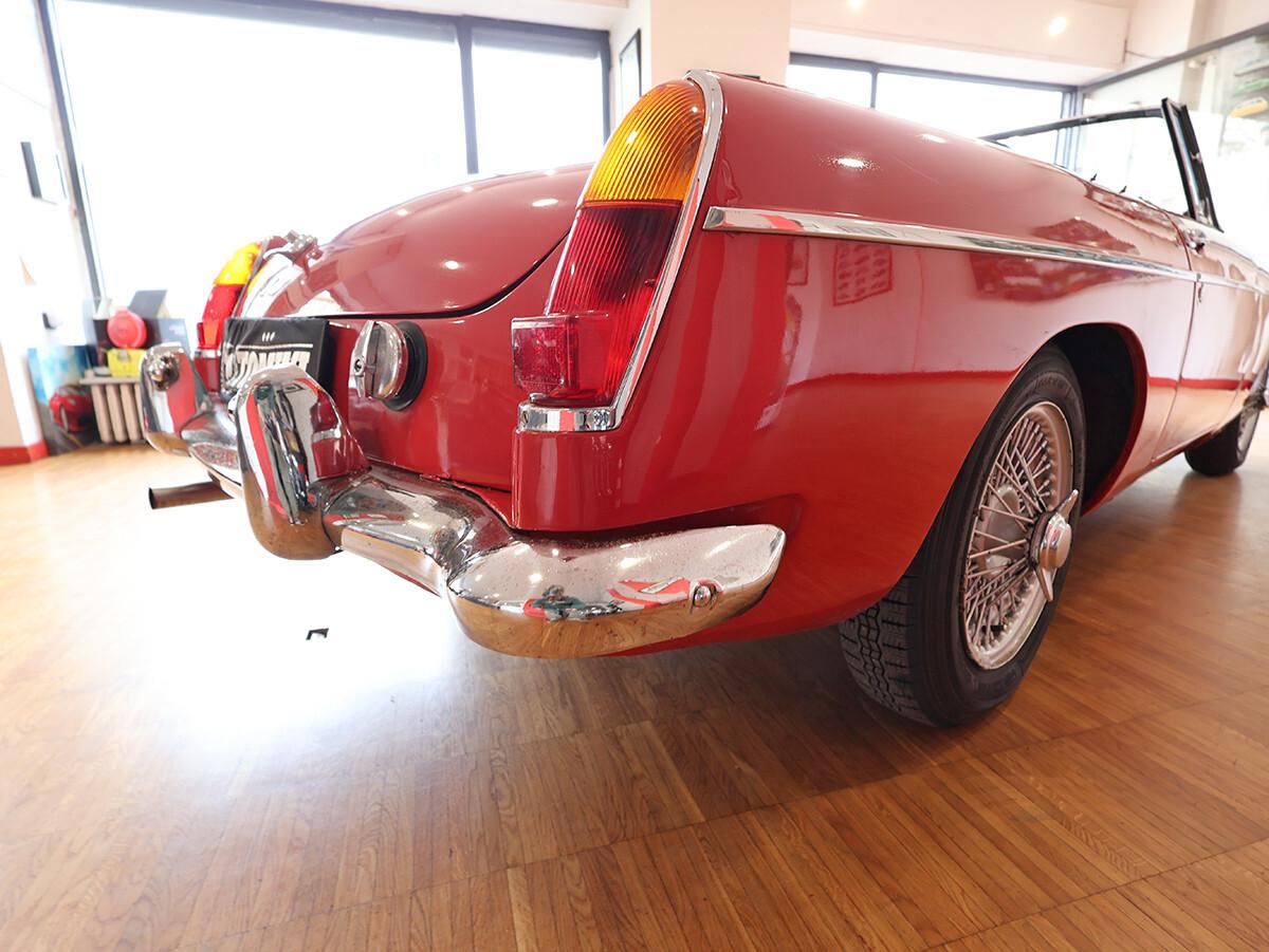 Mg MGB B ASI con CRS 1963