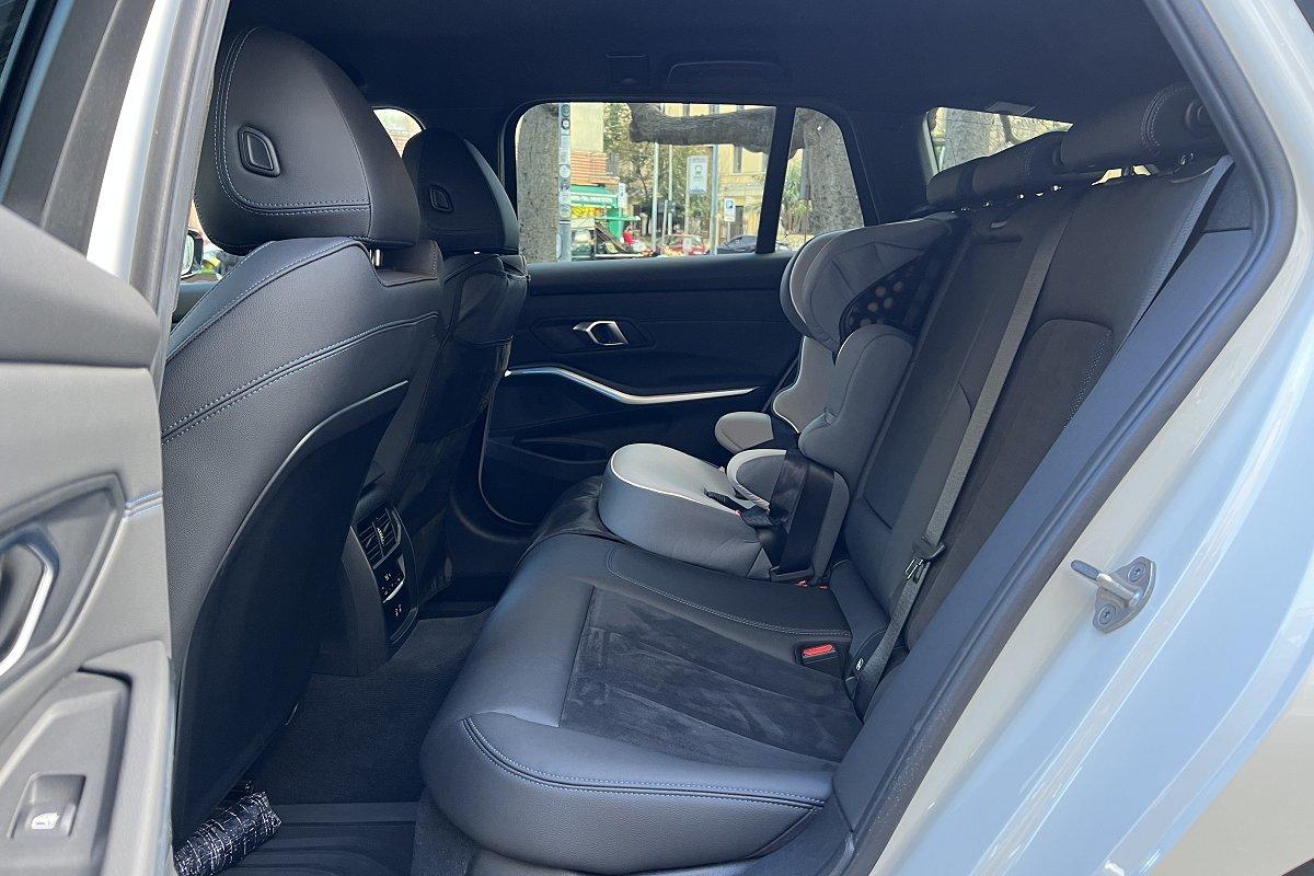 BMW 316d 48V Touring Msport