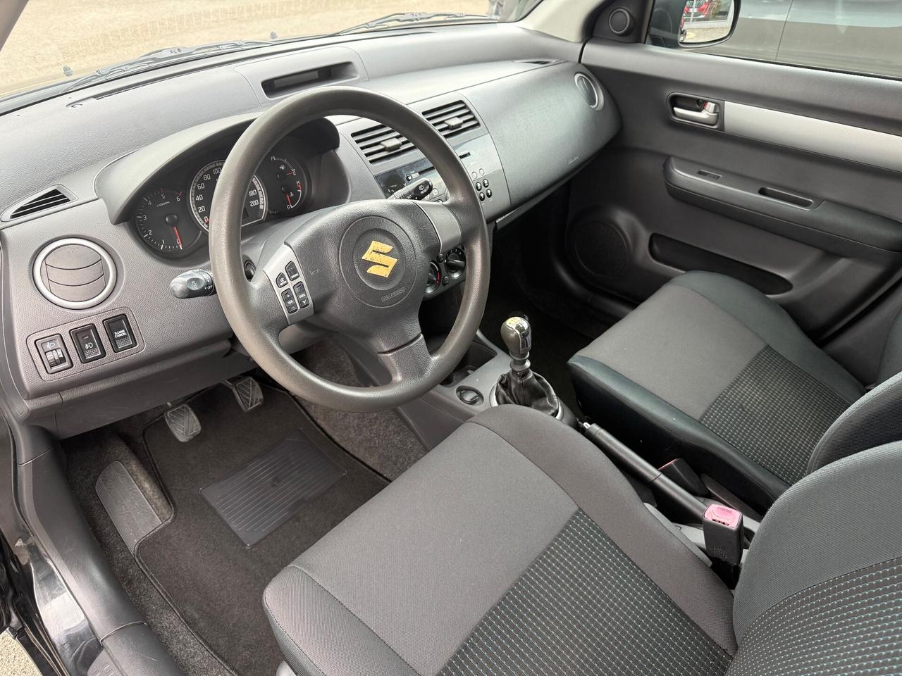 Suzuki Swift 1.3 DDiS 5p. GLX