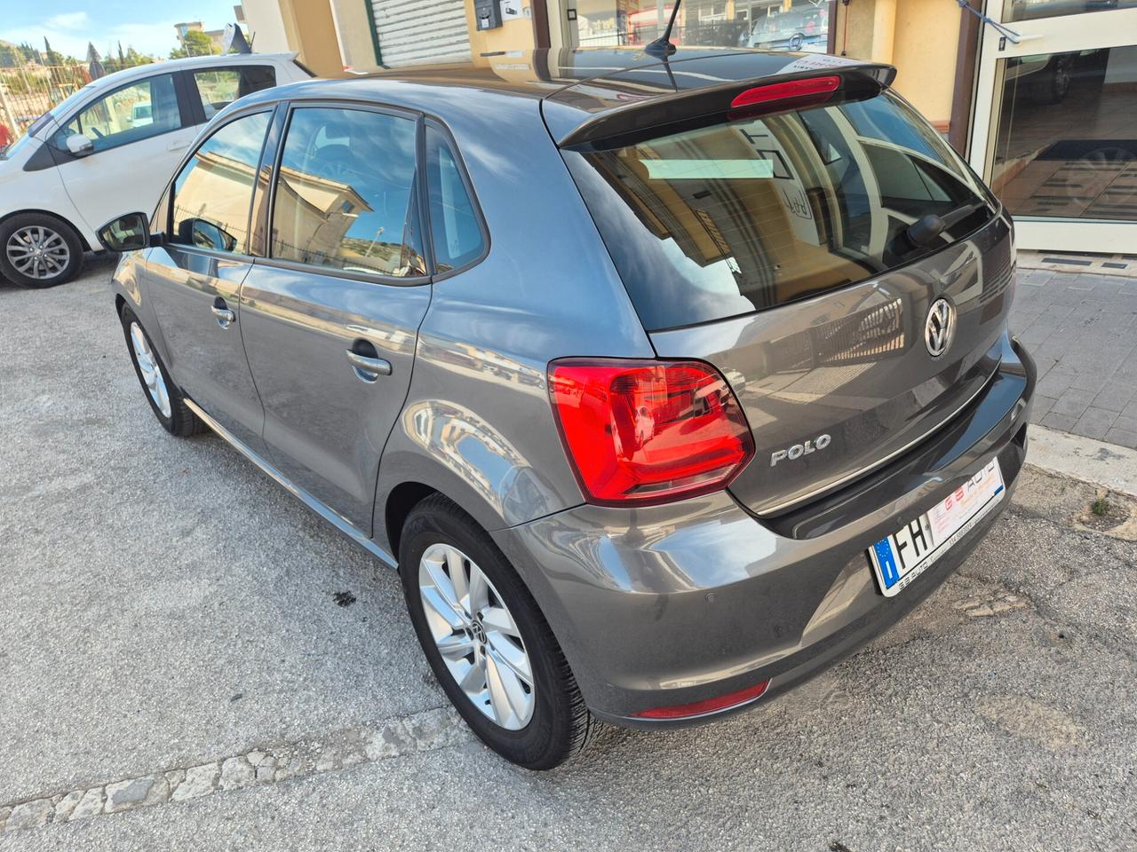 VW POLO 1.0 BENZ 60 CV ANNO 2017 SOLI KM 60000 CERTIF