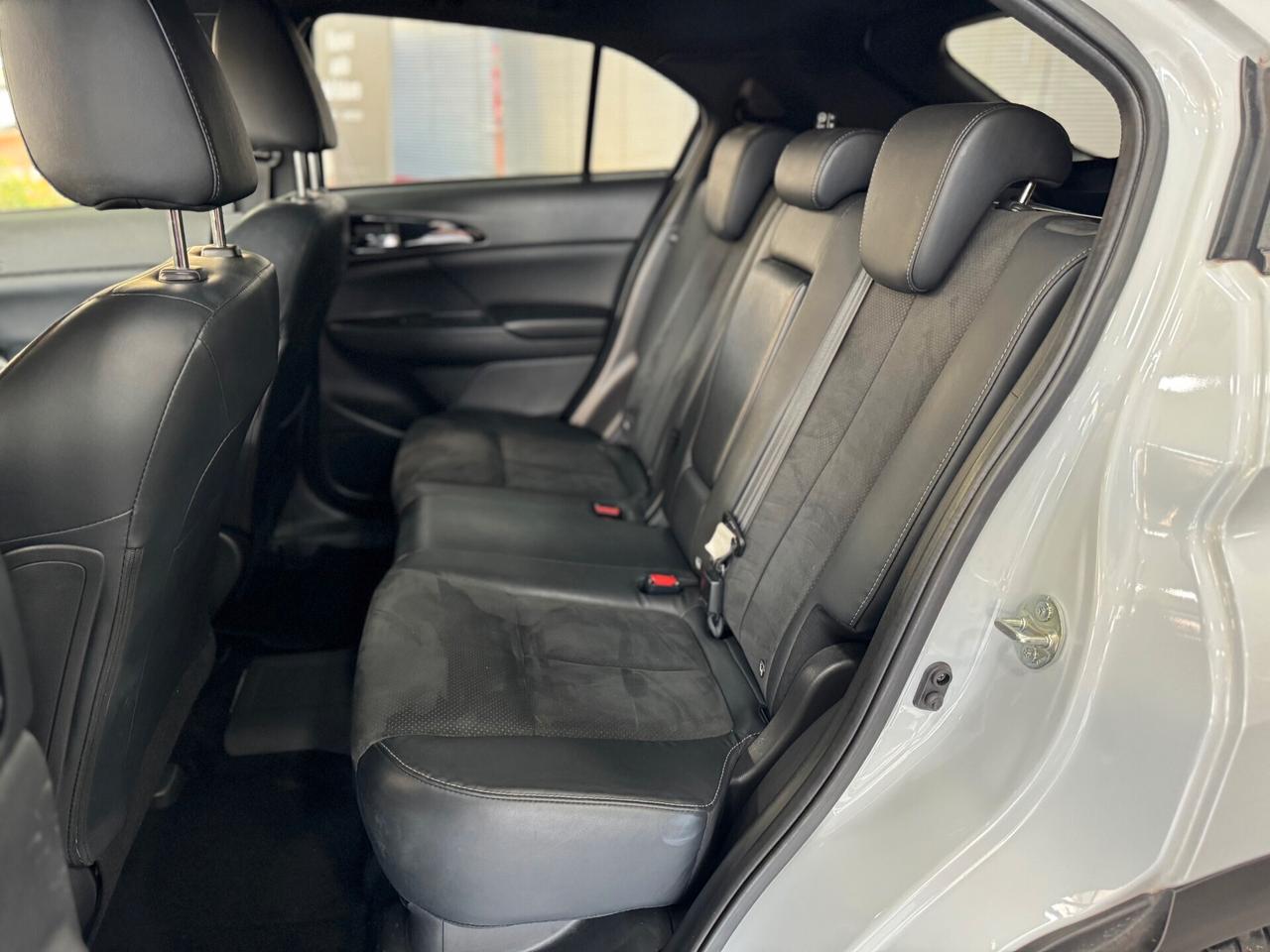 Mitsubishi Eclipse Cross 2.4 MIVEC 4WD PHEV INSTYLE