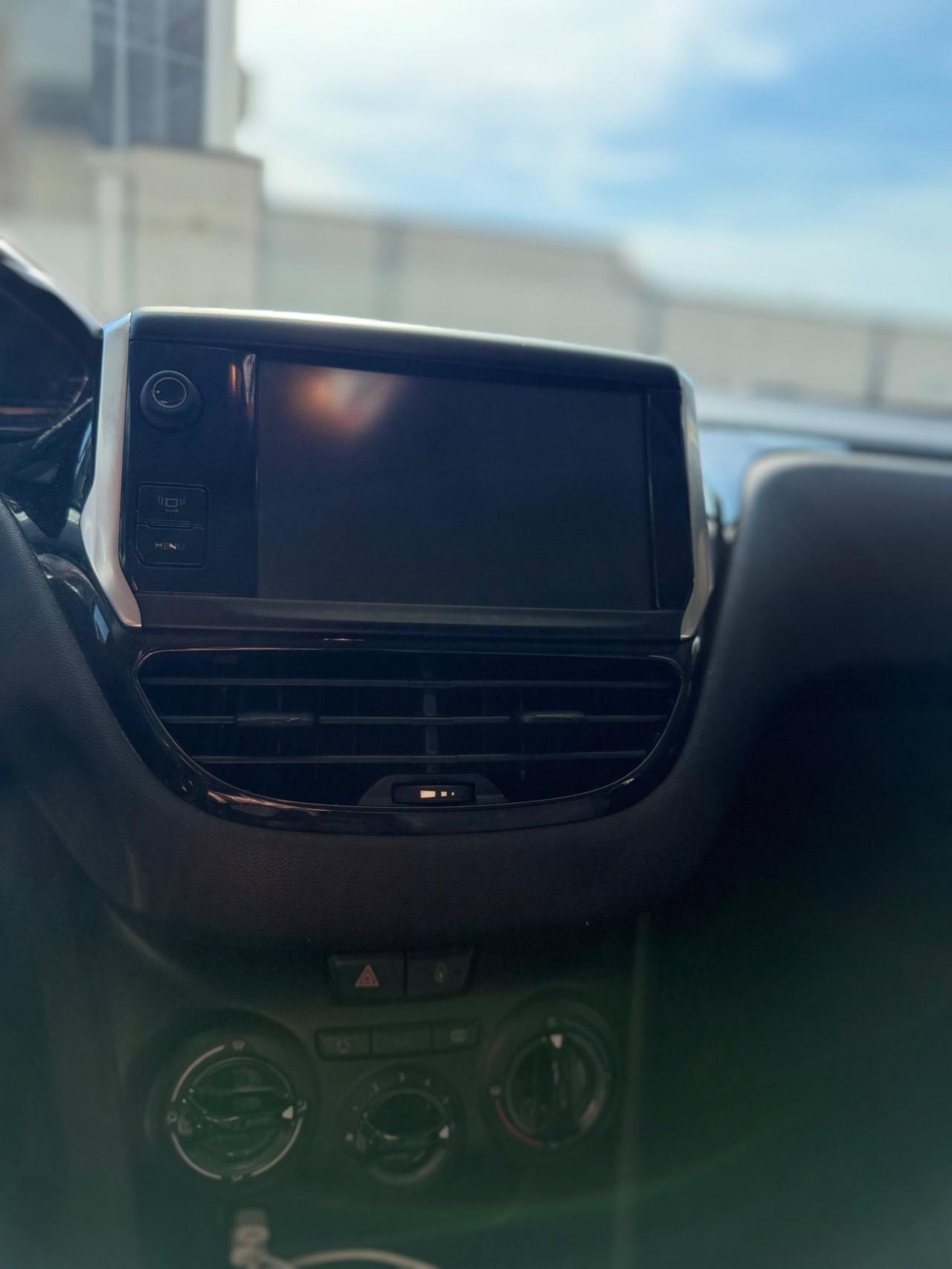 Peugeot 208 1.4 HDi 68 CV