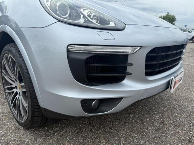 PORSCHE Cayenne 3.0 Diesel Platinum Edition