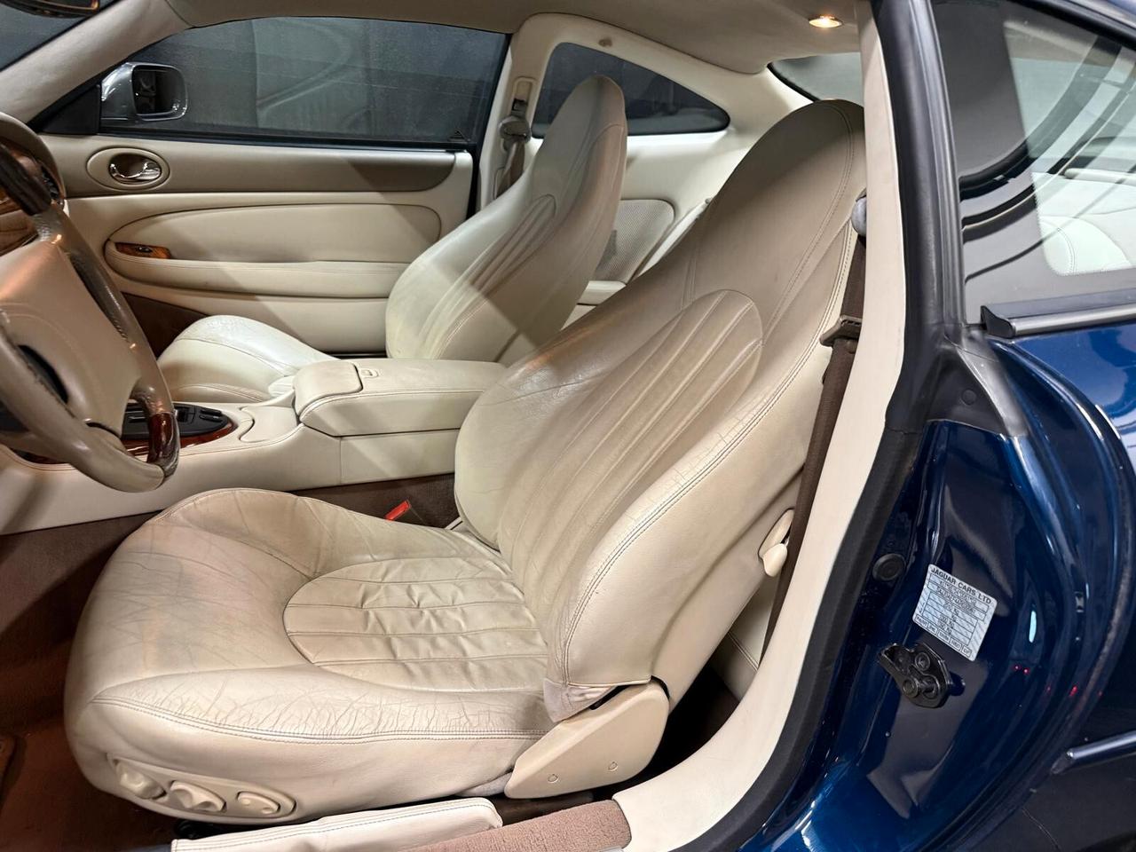 Jaguar XKR 4.0 Coupé asi