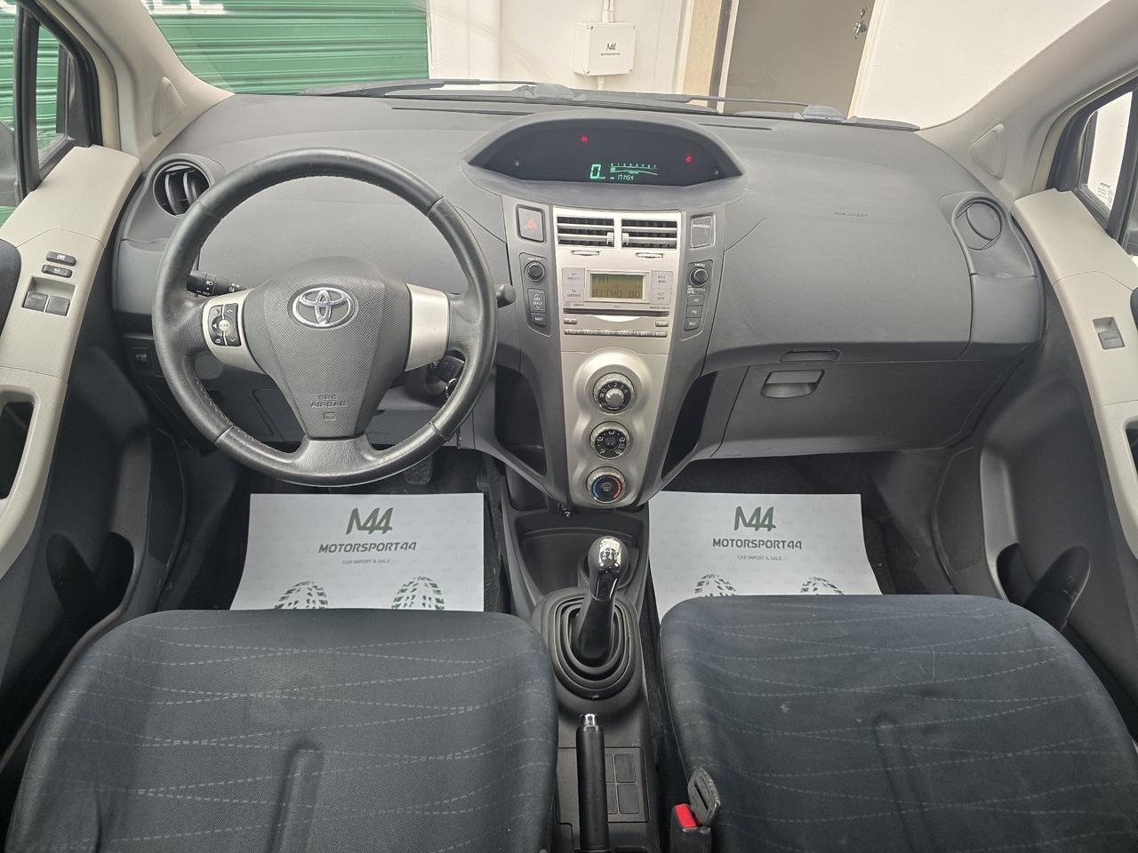 Toyota Yaris 1.3 5 porte Sol