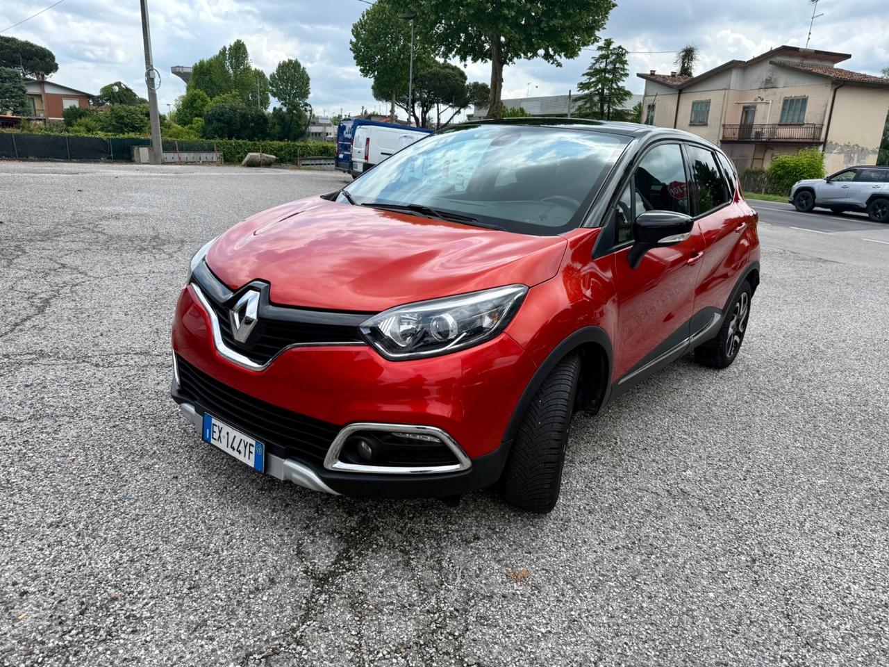 Renault Captur 1.5 dCi EDC Project Runway Ok NEOPATENTATI