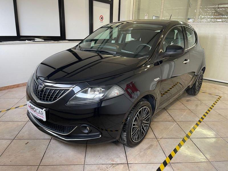 Lancia Ypsilon 1.0 FireFly 70cv S&S Hybrid GOLD PLUS