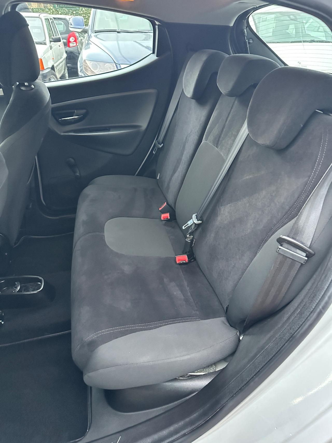 Lancia Ypsilon 1.3 MJT 95 CV MOTORE DA SISTEMARE