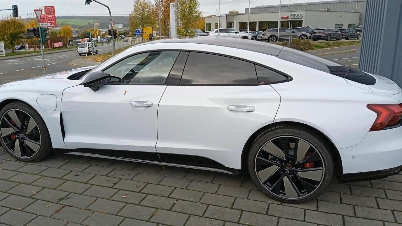 Audi E-tron GT quattro