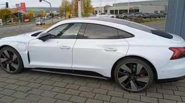 Audi E-tron GT quattro