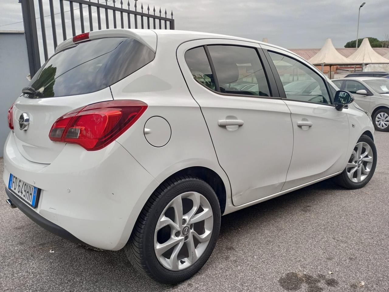 Opel Corsa 1.4 90CV GPL Tech 5 porte b-Color