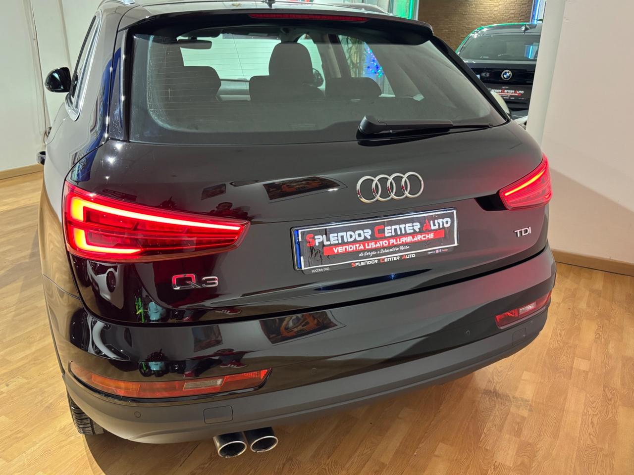 Audi Q3 2.0 TDI 120 CV Business