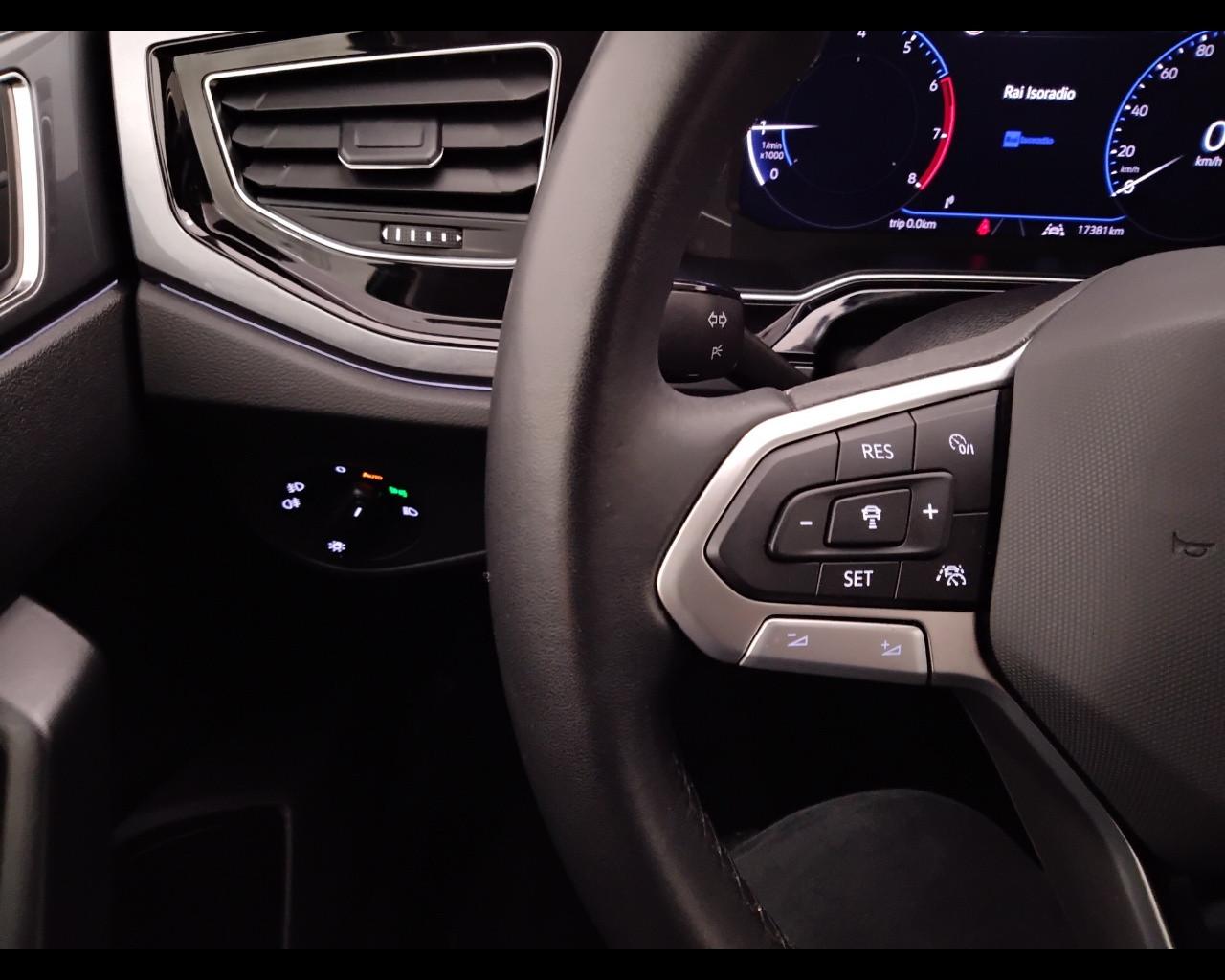 VOLKSWAGEN Polo VI 2022 - Polo 1.0 tsi Style 95cv