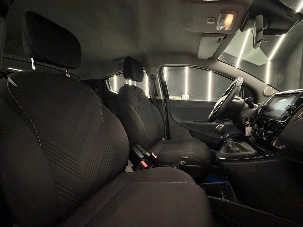 Lancia Ypsilon 1.0-KM CERTIFICATI-PERMUTE-12 MESI GARANZIA