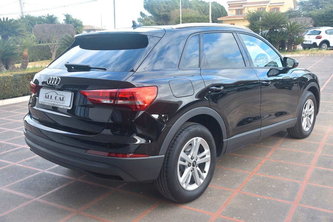 Audi Q3 35 TDI S tronic Business